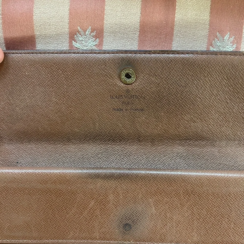 Louis Vuitton Brown Monogram Wallet with Gold-Tone Hardware - Picture 4 of 6
